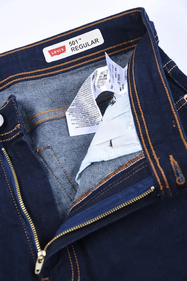 👖 Jean Levi’s – Coupe Normale Couleurs : Noir · Bleu foncé · Bleu clair · Brut · Gris