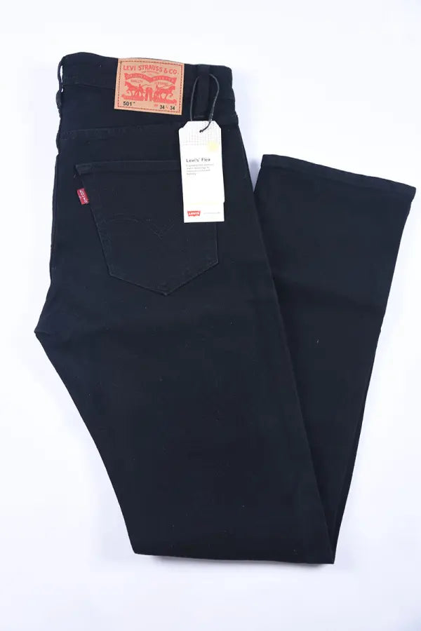 👖 Jean Levi’s – Coupe Normale Couleurs : Noir · Bleu foncé · Bleu clair · Brut · Gris