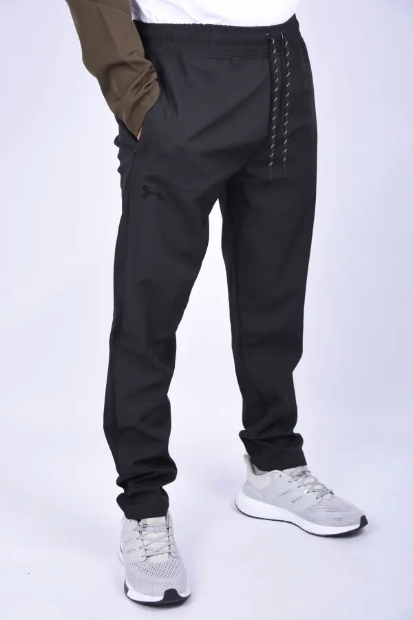 🧥 Survêtement Under Armour “Scuba” – Vert / Noir