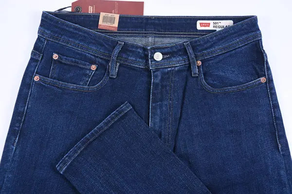 👖 Jean Levi’s – Coupe Normale Couleurs : Noir · Bleu foncé · Bleu clair · Brut · Gris